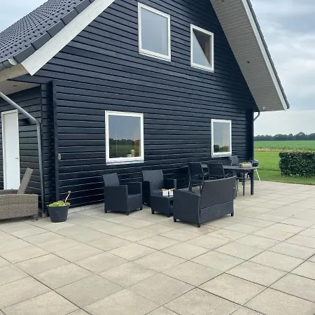 Daire Guesthouse With Tee-Kitchen *
