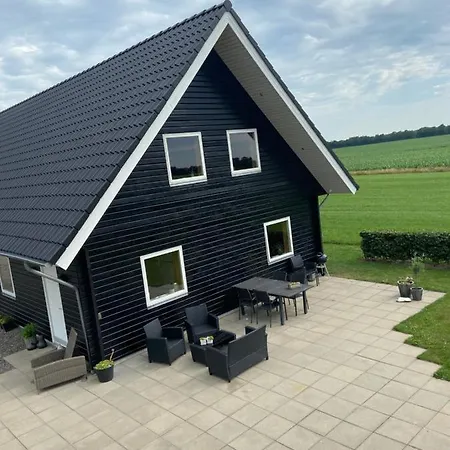 Guesthouse With Tee-Kitchen Apartment